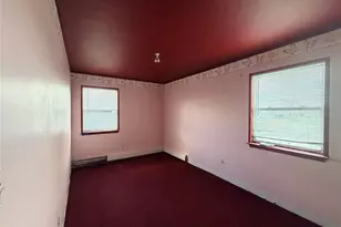 506 48th St, Lindenhurst, NY 11757 - Photo 10