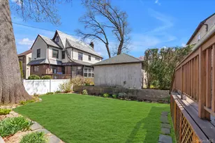 166-15 33rd Ave, Flushing, NY 11358 - Photo 20