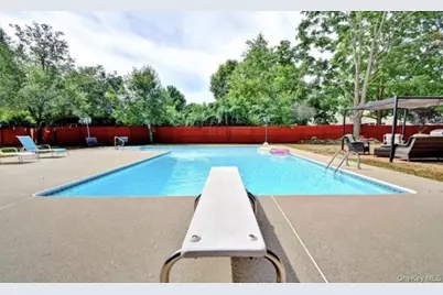 824 Lincoln Avenue, Bohemia, NY 11716 - Photo 24