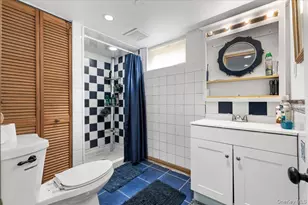 824 Lincoln Ave, Bohemia, NY 11716 - Photo 18