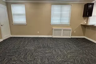 72-05 Little Neck Pkwy, Glen Oaks, NY 11004 - Photo 10