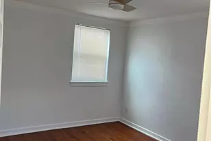 72-05 Little Neck Pkwy, Glen Oaks, NY 11004 - Photo 6