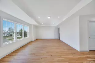 89 West Ave, Hicksville, NY 11801 - Photo 20