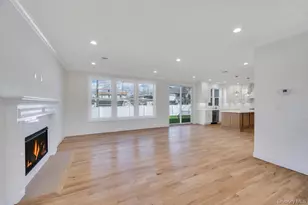 89 West Ave, Hicksville, NY 11801 - Photo 16