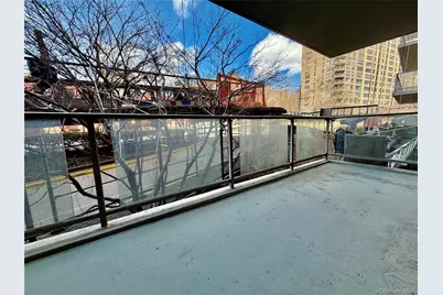 2500 Johnson Avenue #2M, Bronx, NY 10463 - Photo 4