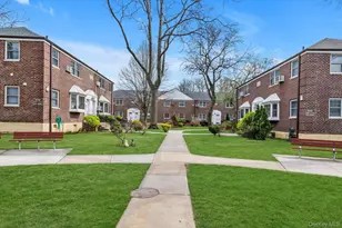 251-42 61st Ave, Little Neck, NY 11362 - Photo 16