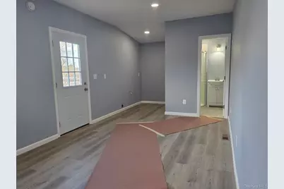 340 Half Mile Road, Central Islip, NY 11722 - Photo 10