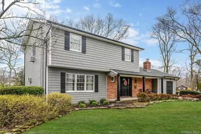 3 Meroke Lane, Rocky Point, NY 11778 - Photo 2