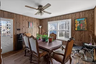 528 Lockwood Dr, Shirley, NY 11967 - Photo 6