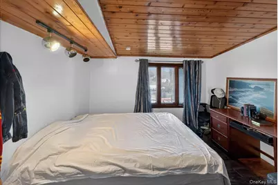 528 Lockwood Drive, Shirley, NY 11967 - Photo 14