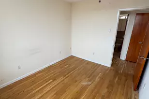 116-24 Grosvenor, Kew Gardens, NY 11418 - Photo 10