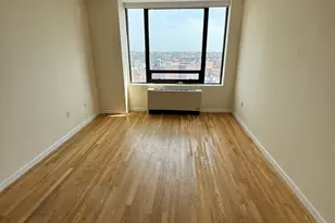 116-24 Grosvenor, Kew Gardens, NY 11418 - Photo 6