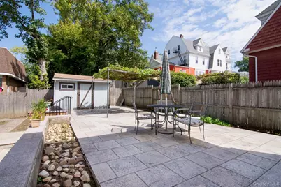 17 Lake Avenue, Yonkers, NY 10703 - Photo 30