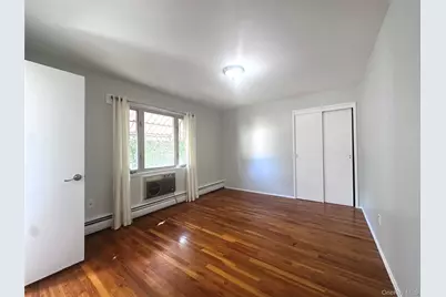 141- 33 255th Street #Second Floor, Rosedale, NY 11422 - Photo 12