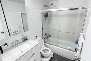 175 Main Ave, Wheatley Heights, NY 11798 - Photo 4