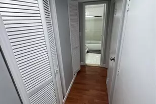 175 Main Ave, Wheatley Heights, NY 11798 - Photo 4