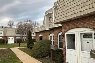 175 Main Ave, Wheatley Heights, NY 11798 - Photo 10