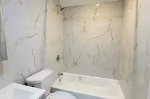 139-18 Lakewood Ave, Jamaica, NY 11435 - Photo 6