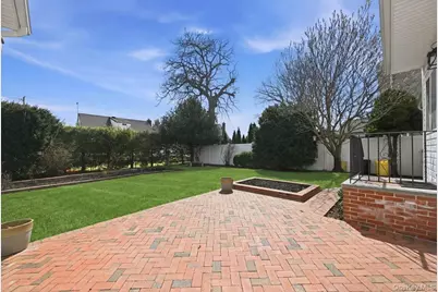 95 Pacific Street, Massapequa Park, NY 11762 - Photo 30