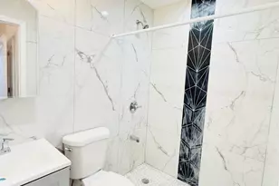 139-20 Lakewood Ave, Jamaica, NY 11435 - Photo 10