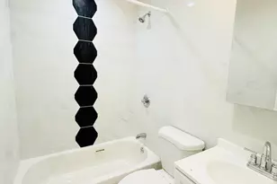 139-20 Lakewood Ave, Jamaica, NY 11435 - Photo 6