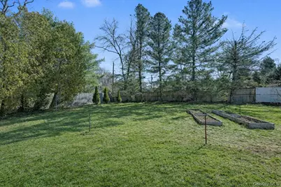 4 Basill Lane, East Northport, NY 11731 - Photo 36