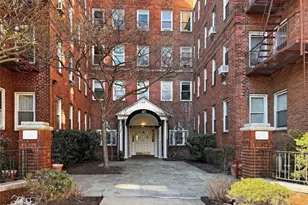 45 Kew Gardens Rd, Kew Gardens, NY 11415 - Photo 16