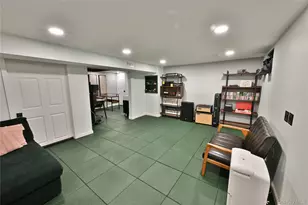 28 Dartmouth Dr, Smithtown, NY 11787 - Photo 32