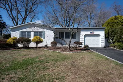 28 Dartmouth Drive, Smithtown, NY 11787 - Photo 1