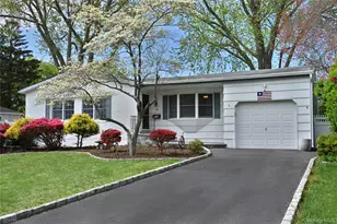 28 Dartmouth Dr, Smithtown, NY 11787 - Photo 2