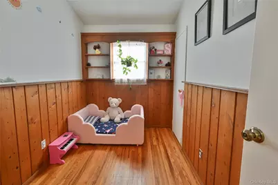 28 Dartmouth Drive, Smithtown, NY 11787 - Photo 24