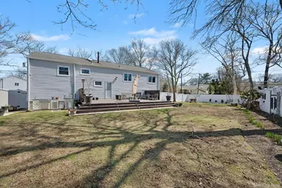 95 Colonial Street, East Northport, NY 11731 - Photo 40