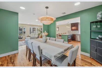 28 Vanderbilt Avenue, Babylon, NY 11702 - Photo 10