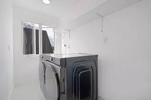 28 Vanderbilt Ave, Babylon, NY 11702 - Photo 32