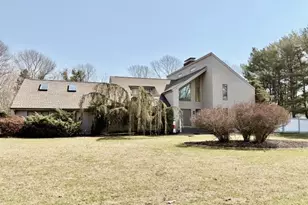 19 Carmen View Dr, Shirley, NY 11967 - Photo 2