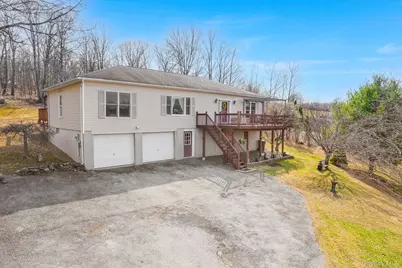 6 Silvestri Place, Marlboro, NY 12542 - Photo 2