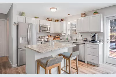 6 Silvestri Place, Marlboro, NY 12542 - Photo 12