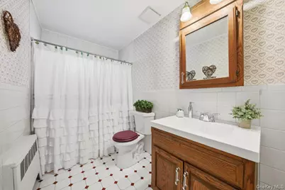 416 Hawthorne Avenue, Yonkers, NY 10705 - Photo 22