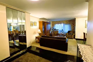 61-55 98th St, Rego Park, NY 11374 - Photo 30