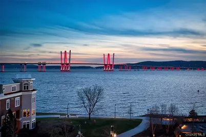 4 Lighthouse Landing #424, Sleepy Hollow, NY 10591 - Photo 2