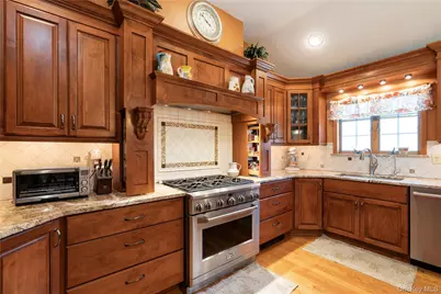 30 Huckleberry Lane, Hopewell Junction, NY 12533 - Photo 20