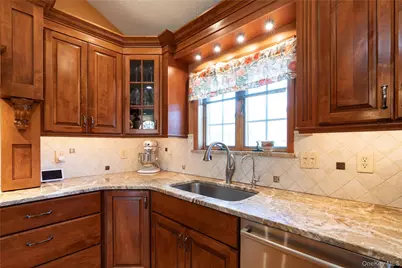 30 Huckleberry Lane, Hopewell Junction, NY 12533 - Photo 22