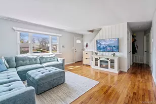 290 38 Th St, Lindenhurst, NY 11757 - Photo 10