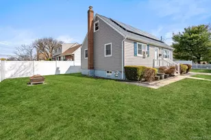 290 38 Th St, Lindenhurst, NY 11757 - Photo 24