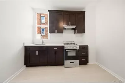 40 Yonkers Avenue, Yonkers, NY 10701 - Photo 4