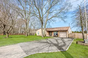 45 Timber Trail Ln, Medford, NY 11763 - Photo 34