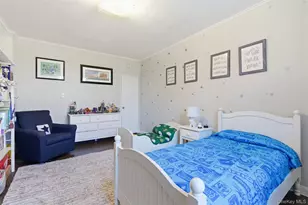 69-60 108th St, Forest Hills, NY 11375 - Photo 20