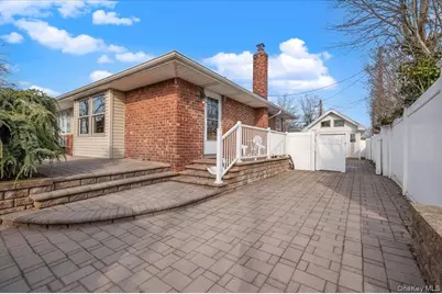 471 Parker Avenue, Levittown, NY 11756 - Photo 32