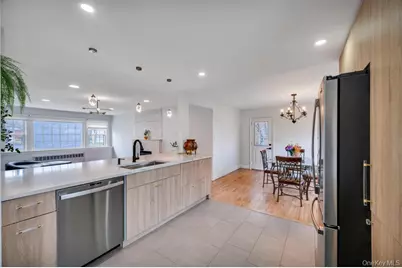 50 Sudbury Lane, Westbury, NY 11590 - Photo 14