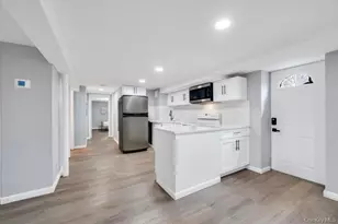 50 Sudbury Ln, Westbury, NY 11590 - Photo 24